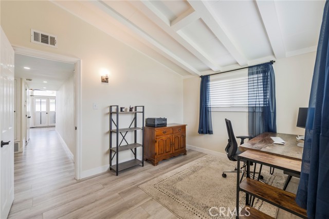 Image 20 of 45 For 1925 Beacon Avenue