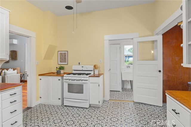 Detail Gallery Image 25 of 61 For 1805 Hemlock St, Chico,  CA 95928 - – Beds | – Baths