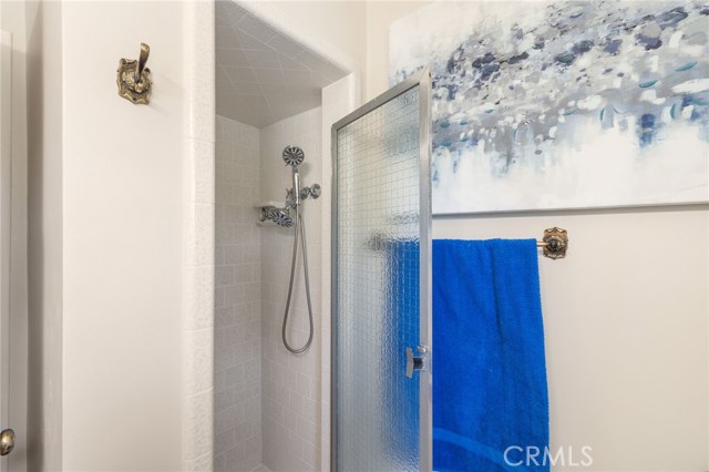 2702 Worthington Avenue, Bakersfield CA: https://media.crmls.org/medias/8cf183eb-729b-4868-a125-71a0a3379252.jpg