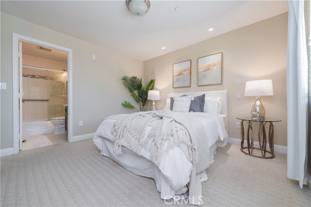 Detail Gallery Image 14 of 24 For 638 N Atlantic Bld #B,  Alhambra,  CA 91801 - 2 Beds | 2/1 Baths