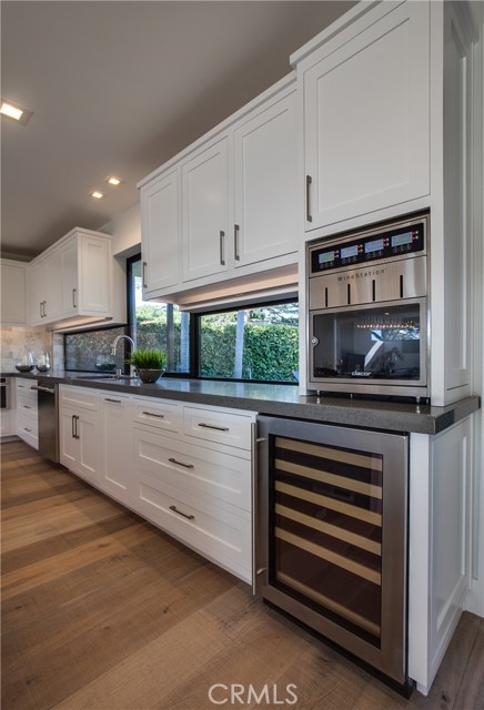 Detail Gallery Image 19 of 26 For 324 Saint Andrews Rd, Newport Beach,  CA 92663 - 5 Beds | 5/1 Baths