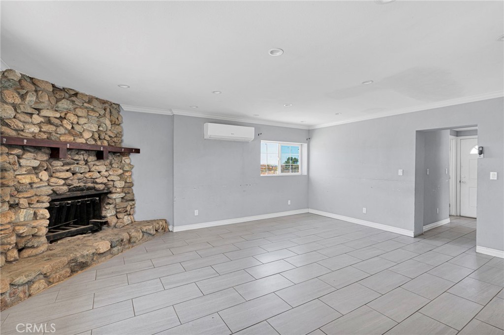 MLS #CV26187716 image #4