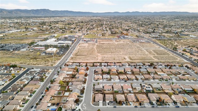 Detail Gallery Image 9 of 38 For 16649 Denham, Victorville,  CA 92395 - 3 Beds | 2 Baths