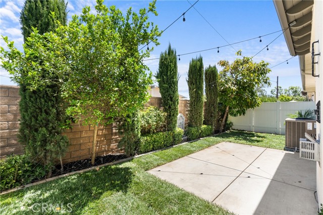 Detail Gallery Image 19 of 20 For 1529 Patricia Ave #6,  Simi Valley,  CA 93065 - 3 Beds | 2/1 Baths