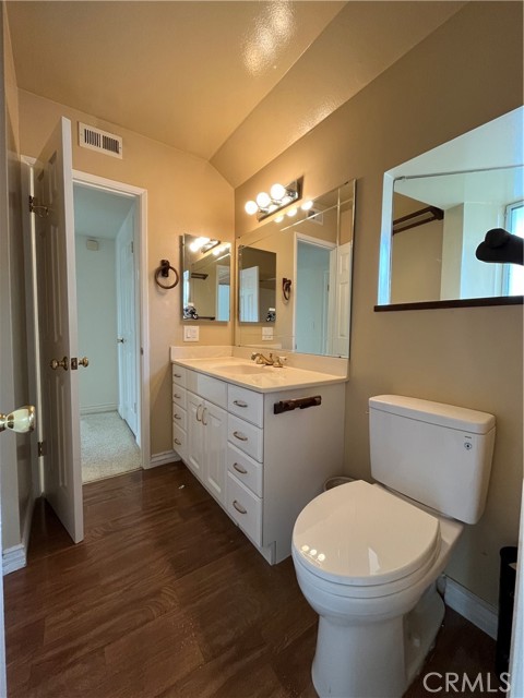27014 Helmond Drive, Calabasas CA: https://media.crmls.org/medias/8cf39b48-7599-4497-90f8-3dfd62a0b0b8.jpg