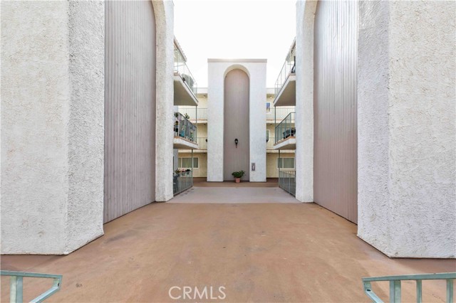 Detail Gallery Image 31 of 38 For 1344 5th St #8,  Glendale,  CA 91201 - 2 Beds | 2 Baths
