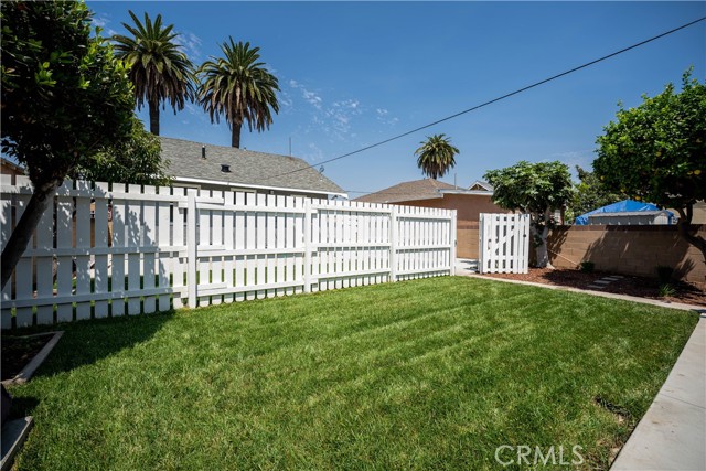 Detail Gallery Image 10 of 25 For 340 E 19th St, Long Beach,  CA 90806 - – Beds | – Baths