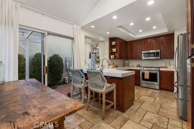 Detail Gallery Image 15 of 46 For 24 Cormorant, Newport Beach,  CA 92660 - 2 Beds | 2 Baths