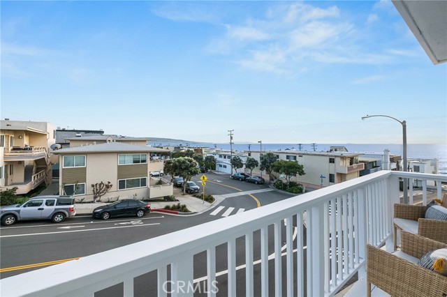 Image 2 for 209 15th St, Manhattan Beach, CA 90266