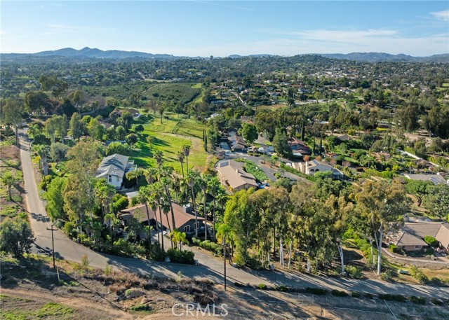 Detail Gallery Image 33 of 36 For 1367 Teepee Dr, Escondido,  CA 92027 - 4 Beds | 4 Baths