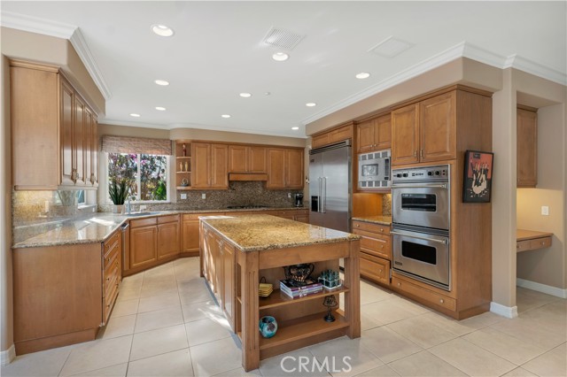 1570 Heather Oaks Lane photo 3