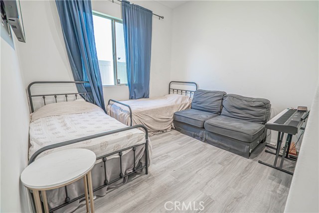 Detail Gallery Image 15 of 44 For 2111 Seville, Santa Paula,  CA 93060 - 4 Beds | 2/1 Baths