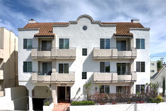 Detail Gallery Image 1 of 19 For 4334 Colbath Ave #304,  Sherman Oaks,  CA 91423 - 2 Beds | 3 Baths