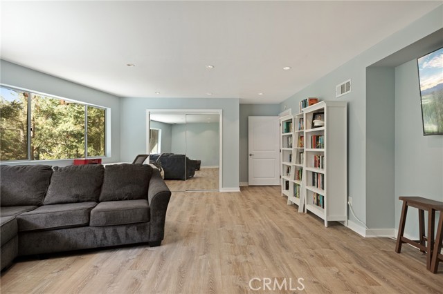 Detail Gallery Image 24 of 35 For 316 Pioneer Rd, Lake Arrowhead,  CA 92352 - 3 Beds | 2/1 Baths