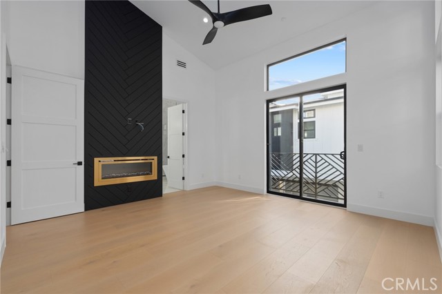 Detail Gallery Image 21 of 44 For 110 S Irena Ave #B,  Redondo Beach,  CA 90277 - 3 Beds | 4/1 Baths