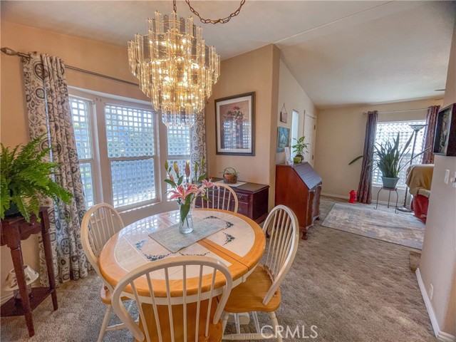 Detail Gallery Image 11 of 42 For 21001 Plummer St #12,  Chatsworth,  CA 91311 - 2 Beds | 2 Baths