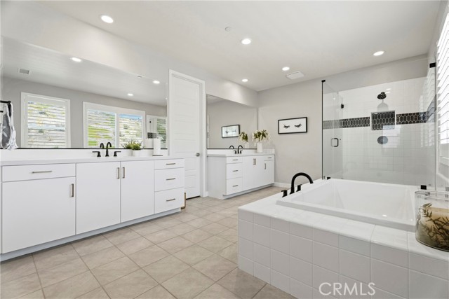 Detail Gallery Image 44 of 75 For 17721 Ridgeline Ct, Saugus,  CA 91350 - 4 Beds | 4 Baths