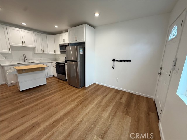 Detail Gallery Image 14 of 14 For 6440 Jumilla #1/2,  Woodland Hills,  CA 91367 - 1 Beds | 1 Baths