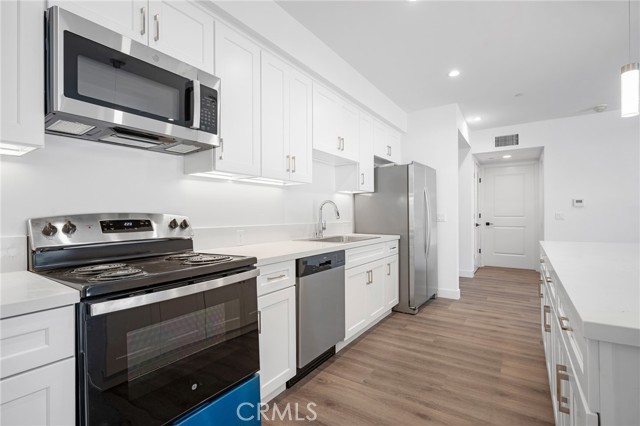 Detail Gallery Image 11 of 19 For 10657 Moorpark St #202,  North Hollywood,  CA 91602 - 1 Beds | 1 Baths