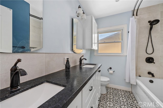 Detail Gallery Image 16 of 40 For 17937 Lull St, Reseda,  CA 91335 - 3 Beds | 1/1 Baths