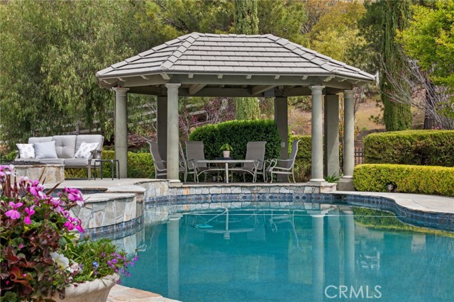 38565 Celine Cove, Murrieta CA: https://media.crmls.org/medias/8cfbeeb7-afe1-4644-87a2-1043ac65aa69.jpg