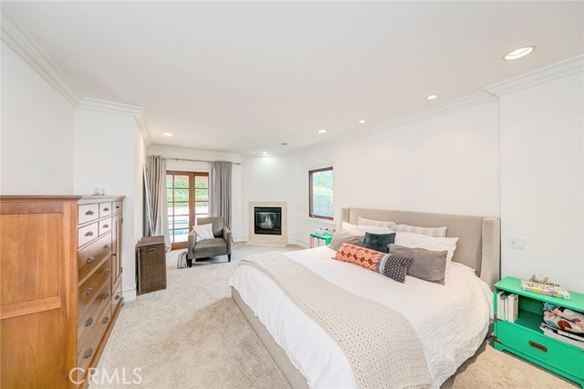 516 Orange Grove Avenue, South Pasadena CA: https://media.crmls.org/medias/8cfc1b44-359e-46a7-9157-1bc6fbc453ad.jpg