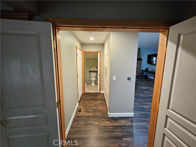 Detail Gallery Image 17 of 43 For 218 Chippewa Ln, Lake Arrowhead,  CA 92352 - 4 Beds | 2/1 Baths