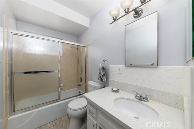 261 E Fig Avenue, Monrovia CA: https://media.crmls.org/medias/8cfe084d-1f6f-4854-80a6-edcc6a13dfc2.jpg