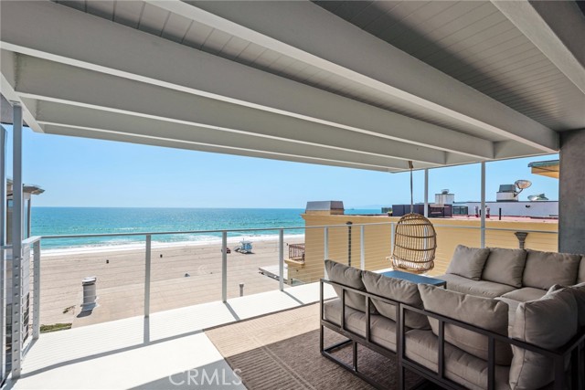 2208 The Strand, Manhattan Beach CA: https://media.crmls.org/medias/8cfe4386-fa89-4dca-82a8-6ca2183f3f14.jpg