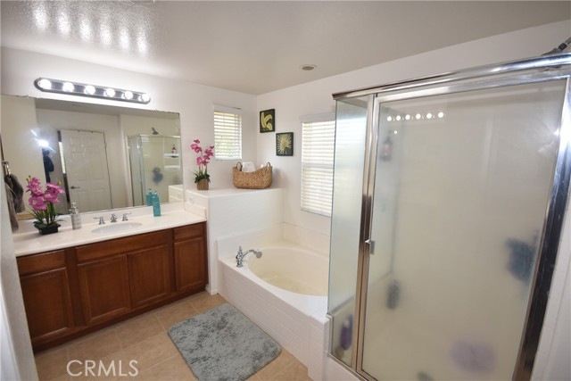 1886 Mount Verdugo Lane, Perris CA: https://media.crmls.org/medias/8cfe80c3-3313-41c1-aeb0-fb6618d9b6d9.jpg