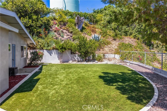 11661 Anderson, Loma Linda CA: https://media.crmls.org/medias/8d0064e5-46ff-48b2-8d99-ff3cd942cf48.jpg