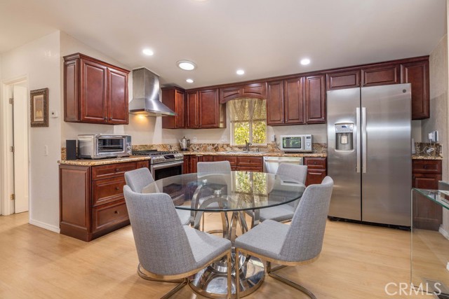 109 Wabash Lane, Sugarloaf CA: https://media.crmls.org/medias/8d008efa-4e31-4f19-85de-55855332e86b.jpg