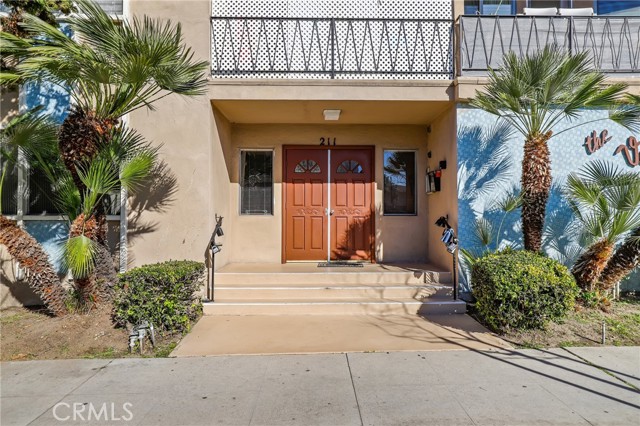 211 East California Avenue, C11 photo 2