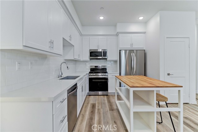 Detail Gallery Image 7 of 31 For 114 Lugo, Mission Viejo,  CA 92692 - 1 Beds | 1/1 Baths