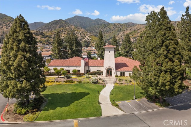 15455 Glenoaks Boulevard, Sylmar CA: https://media.crmls.org/medias/8d00cd73-772e-40a0-97b0-16ac9e948aa7.jpg