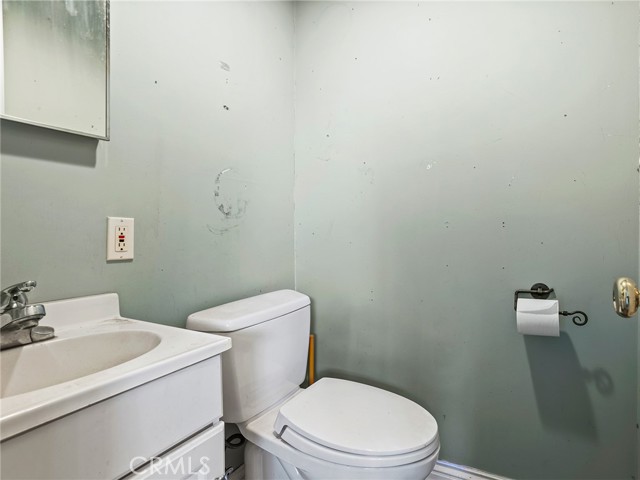 Detail Gallery Image 45 of 62 For 10404 Margate St, North Hollywood,  CA 91601 - 3 Beds | 2 Baths