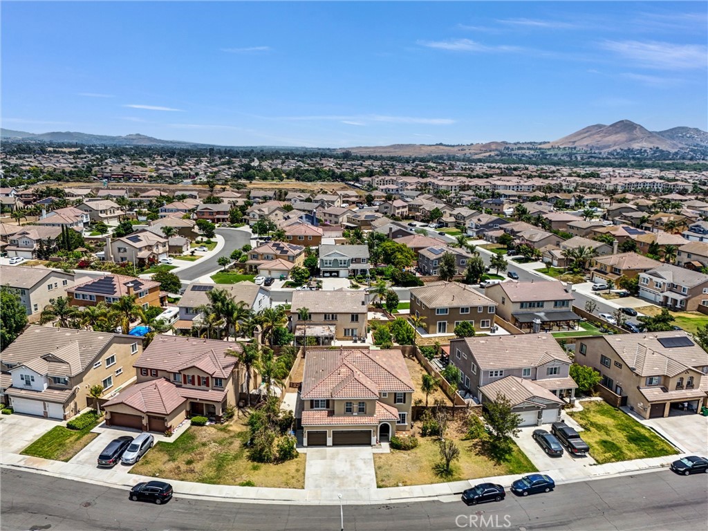 MLS #OC25151205 img 38