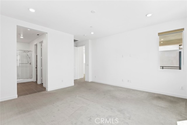 27124 Purple Sage Court, Valencia CA: https://media.crmls.org/medias/8d023aef-99ea-4f7d-9937-a9735a411794.jpg