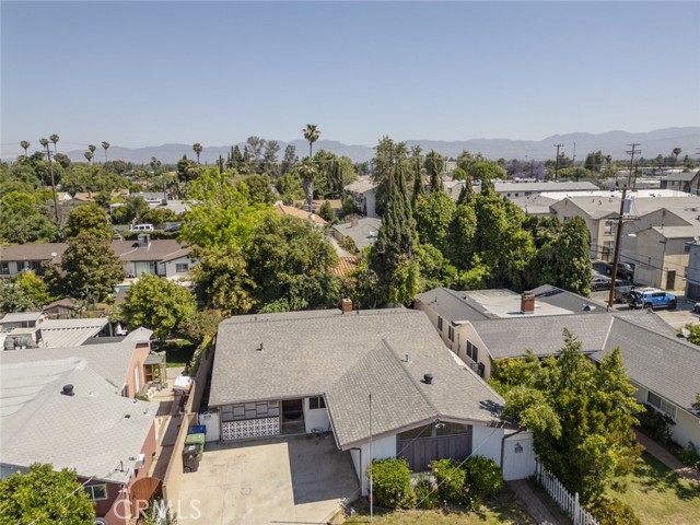 Detail Gallery Image 6 of 33 For 13727 Leadwell St, Van Nuys,  CA 91405 - 3 Beds | 1/1 Baths