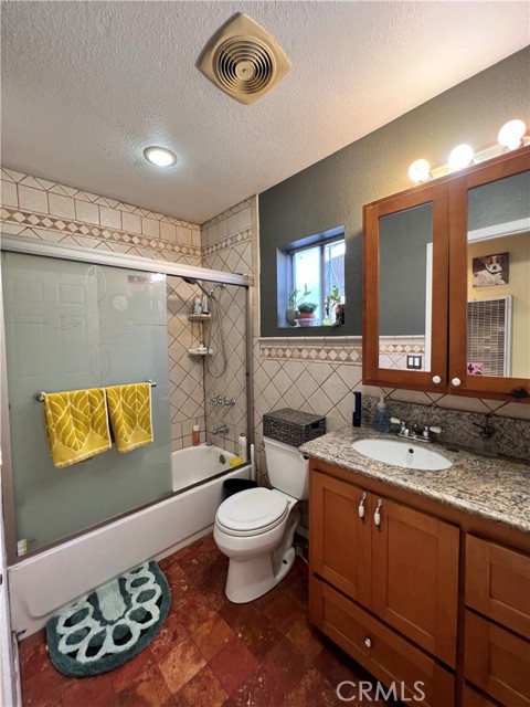 Detail Gallery Image 19 of 20 For 2160 E 105th, Los Angeles,  CA 90002 - 3 Beds | 2 Baths