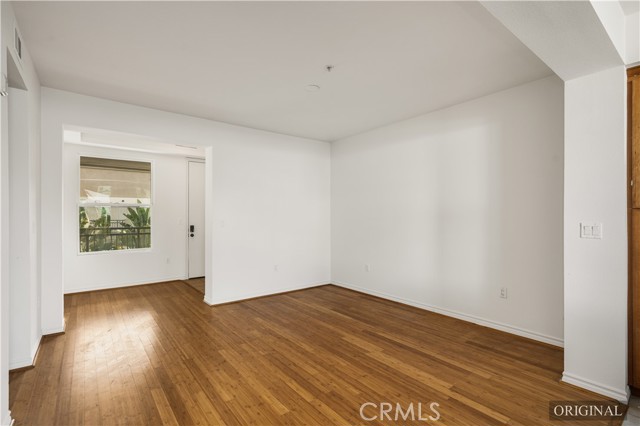 Detail Gallery Image 11 of 30 For 85 E Commonwealth Ave 3d,  Alhambra,  CA 91801 - 2 Beds | 2 Baths