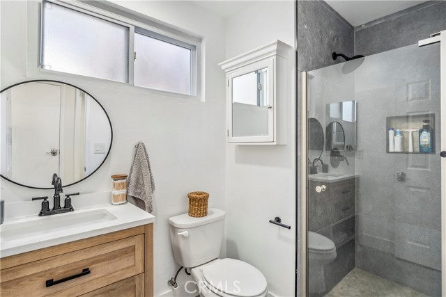 219 32nd Street, Newport Beach CA: https://media.crmls.org/medias/8d03266a-3b7e-4cfe-ac6c-b3727b5c9944.jpg