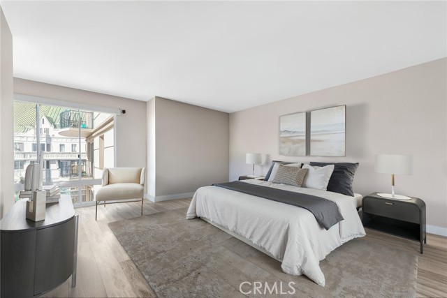 850 E Ocean Boulevard, Long Beach CA: https://media.crmls.org/medias/8d03955d-95ab-413f-8dad-bc5eb4d08c7f.jpg