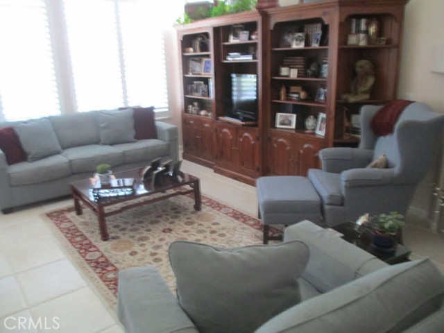9216 Pioneer Lane, Corona CA: https://media.crmls.org/medias/8d03c7af-2fe8-4055-9942-59f27ba64b0d.jpg