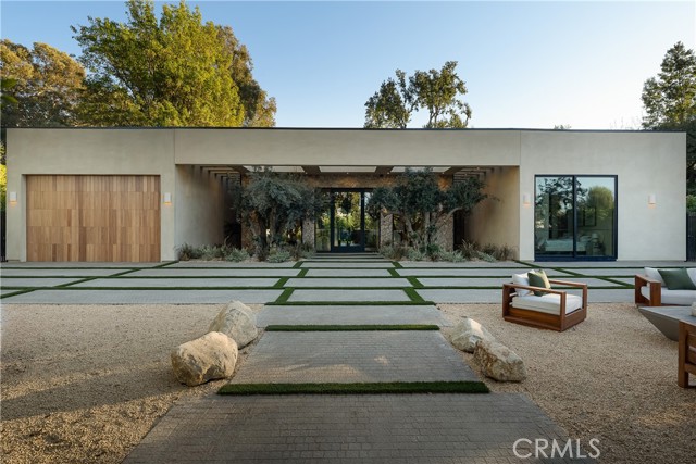 Detail Gallery Image 4 of 36 For 23340 Collins, Woodland Hills,  CA 91367 - 4 Beds | 4/1 Baths