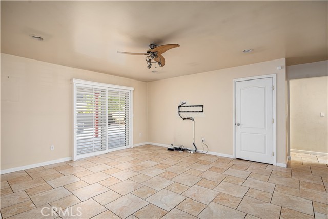 23040 Saticoy Street, Canoga Park CA: https://media.crmls.org/medias/8d05d512-2d6f-4896-a853-b5d5d73bbc34.jpg