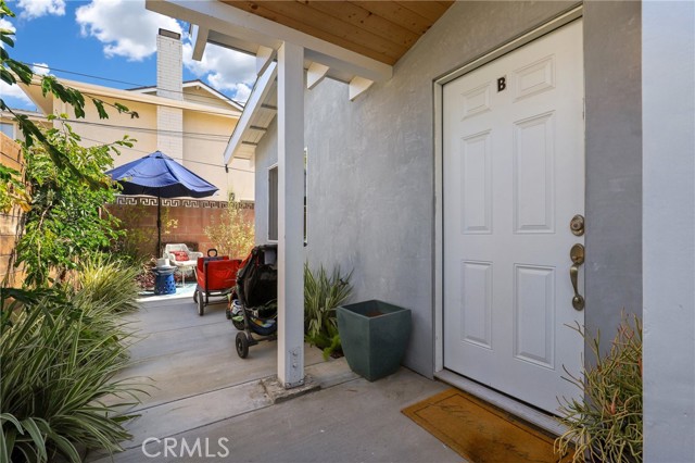 2704 Gates Avenue, Redondo Beach, California 90278, ,Residential Income,Sold,Gates,SB22164603