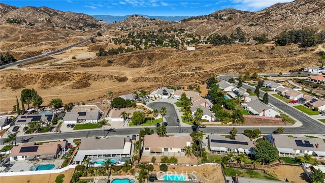 Detail Gallery Image 23 of 27 For 24769 Darkstar Dr, Moreno Valley,  CA 92557 - 5 Beds | 2/1 Baths