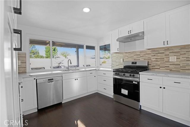 4092 Odessa Drive, Yorba Linda CA: https://media.crmls.org/medias/8d06f58b-6182-48d1-9f14-2c7aed31c42b.jpg