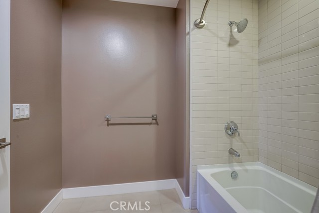 Detail Gallery Image 40 of 75 For 402 Rockefeller #410,  Irvine,  CA 92612 - 2 Beds | 2/1 Baths